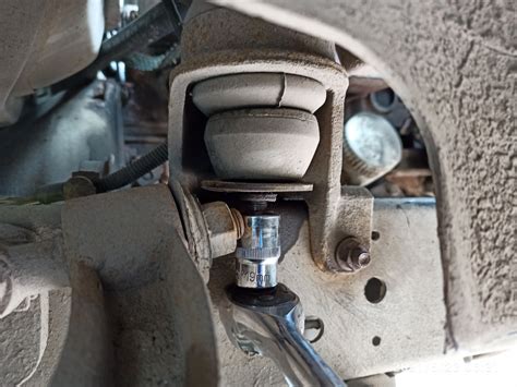 Замена подушек кабины. — ГАЗ Соболь, 2,8 л, 2012 года | своими руками ...