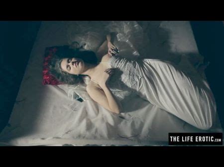 Cougar Masturbation Hotntubes Porn