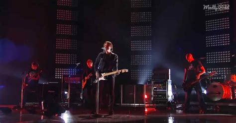 Keith Urban Electrifies The CMT Music Awards With Long Hot Summer Madly Odd