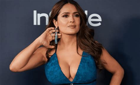 En sensual bikini Salma Hayek impacta con su espectacular cuerpazo a sus 56 años RDN Red