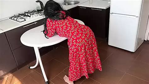 Mature Woman Lay On Her Back And Lifted Her Legs For Anal Sex In A Big Ass Xhamster