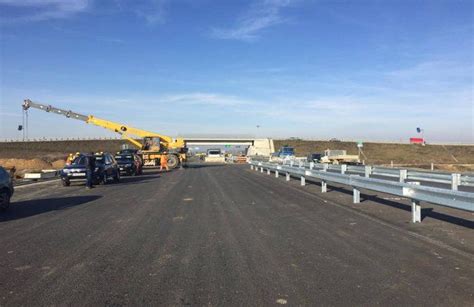 Vom Merge Pe Autostrada Neintrerupt De La Margina Pana La Nadlac Cand