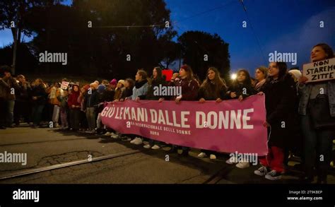 Roma Manifestazione Del 25 Novembre 2023 Contro La Violenza Sulle