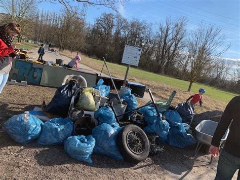 Trashwalk Auf Rheininsel Niederwerth Dreck Weg E V