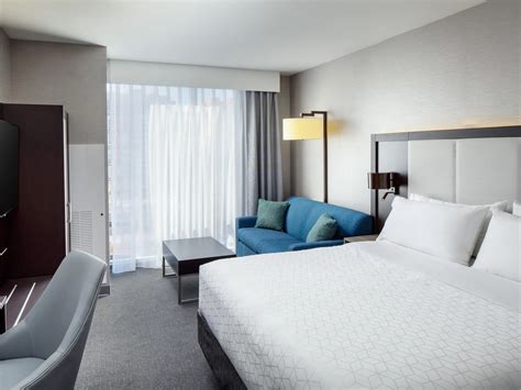 Holiday Inn Express Washington DC Downtown Guest Room & Suite Options