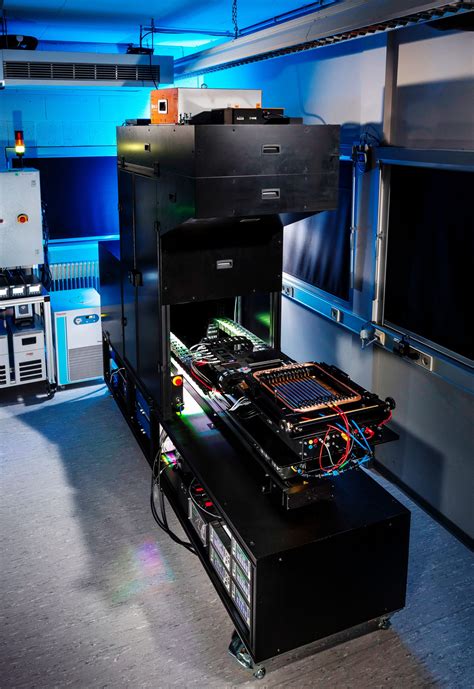 Calibration Of Solar Cells With Edge Lengths Of Up To 210 Mm Starts At