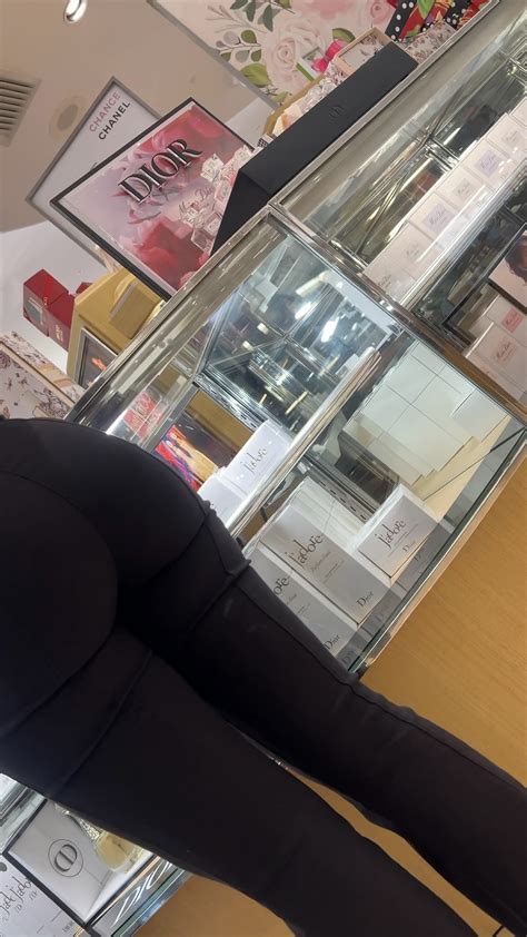 Perfect Slim Thick Latina Beauty Spandex Leggings Yoga Pants Forum