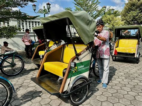 Becak Listrik Beroperasi Di Jogja Ini Penampakan Estetiknya Krjogja