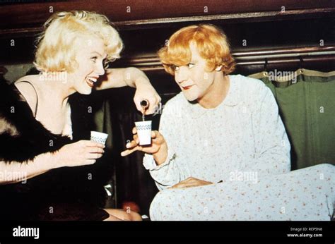 Some Like It Hot Year USA Director Billy Wilder Marilyn Monroe Jack Lemmon Stock Photo
