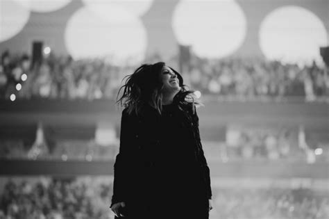 Kari Jobe And Cody Carnes Announce Summer Tour Dates News Jubileecast