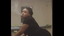 Sexy Smoker MILF Talks While Smoking XNXX