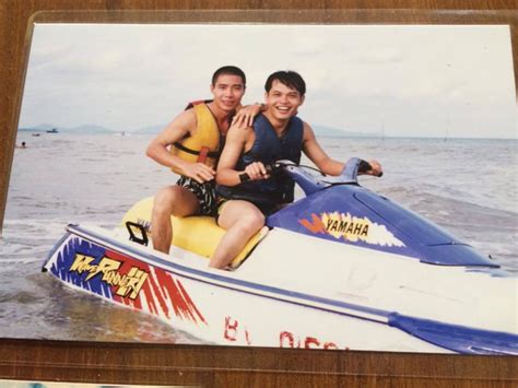 Nam NSND trong Đại gia chân đất U lấy vợ hot girl kém tuổi kín tiếng