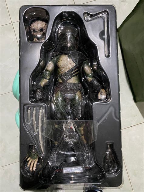 Hot Toys Falconer Predator Hobbies Toys Toys Games On Carousell