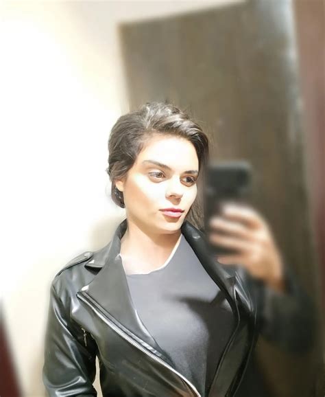 Quien me hace un tributo uwu siganme en xvideos y kik mismo id que el de aquí Scrolller