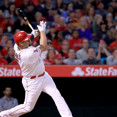 Albert Pujols Passes Babe Ruth On All Time Hits List Albert Pujols
