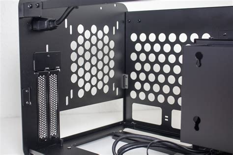 Jonsbo V8 - Spacious ITX case with aluminum unibody