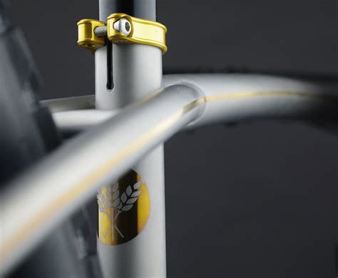 Mountain Gallery Naked Bicycles Design