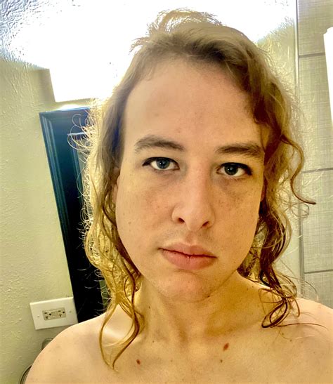 do.t ️⚧ (@dianeticsnympho) / Twitter