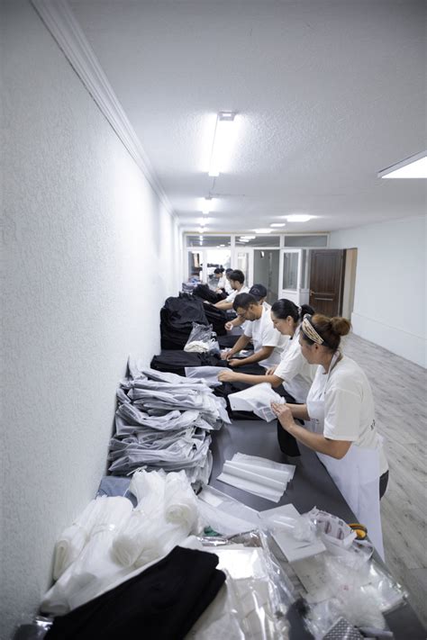 Maneken — производство одежды, оптовый каталог одежды, фулфи ...