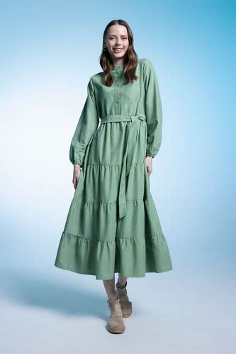 Green Woman Crew Neck Basic Belted Long Sleeve Poplin Maxi Dress