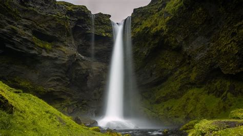 10+ Beautiful Waterfalls in Iceland to Visit