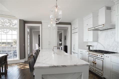 classic white kitchen design