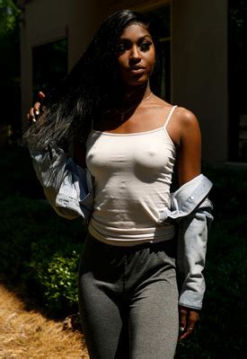 Kelsey Jones Nude Aka Kelsey Jones Zishy