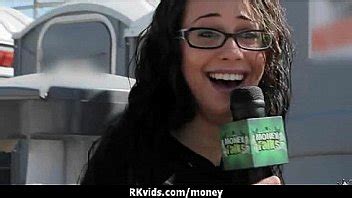 Amateur Chick Takes Money For A Fuck 7 XNXX