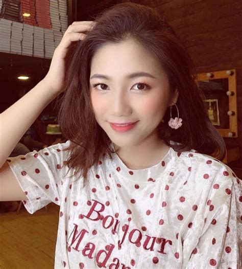 Nhan S C Kh Ng Ph I D Ng V A C A Lo T Hot Girl Qu N Nh N G Y S T Tr N Mxh Ph N Gia Nh