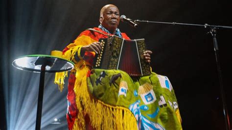 Artistas Fazem Festa Para Os Anos De Milton Nascimento Jornal De