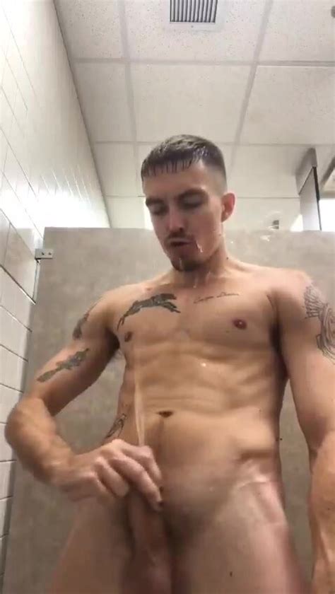 Hot Guy Pissing All Over Himself ThisVid