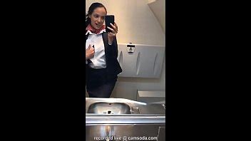 H Tesse Latina Se Au Club De Masturbation Mile Dans Les Toilettes Et Jouit Xvideos
