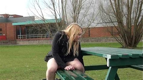 Girls Flashing Pussy Search XNXX