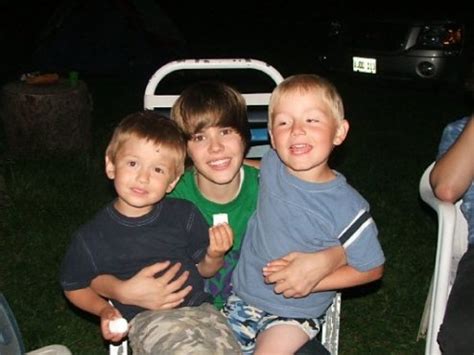 justin with 2 kids - Justin Bieber Photo (27788053) - Fanpop