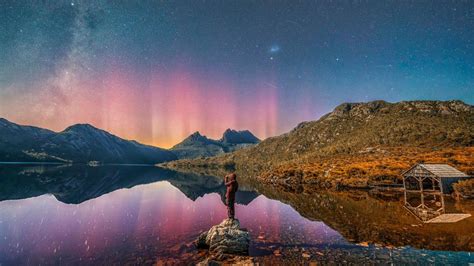 aurora australis tasmania  spots  photograph