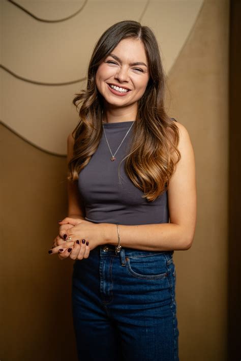 Nicole Sime | Presenter – Loudspeaker Talent Agency