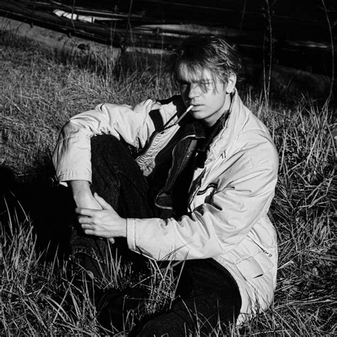 Askolok Lyrics, Songs, and Albums | Genius