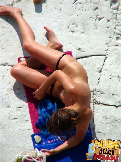 Sexy Naked Girls Enjoing Hot Sun At The Beach Porn Pictures XXX Photos Sex Images 2701407