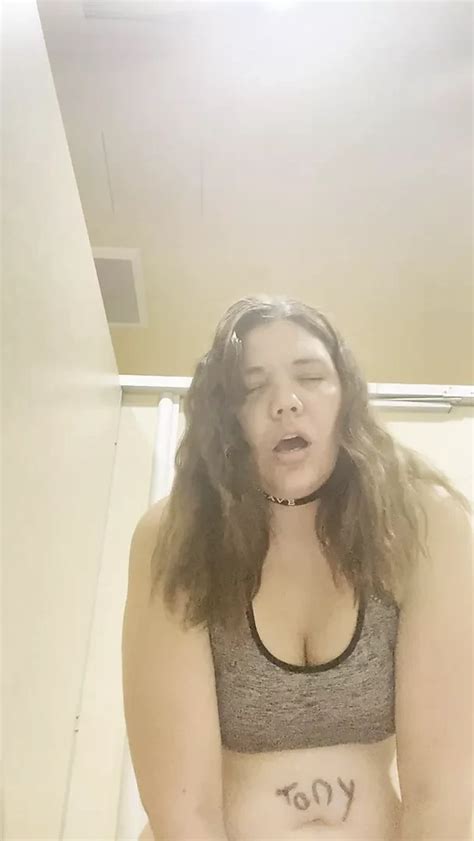 Giant Dildo Fucks Tight Wet Pussy Amateur Porn Feat Roxxy Undherrfigsy Xhamster