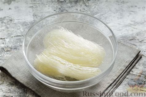 Рецепт: Фунчоза с грибами, сладким перцем и морковью на RussianFood.com