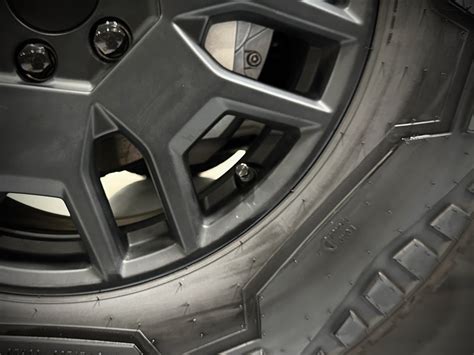 Titanium Valve Stem Caps For Tesla Cybertruck Model Y3 And Model Sx