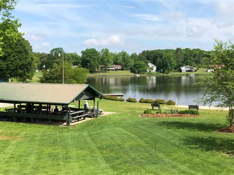 Sedgefield Lakes We Are A Members Only Swim And Recreation Club