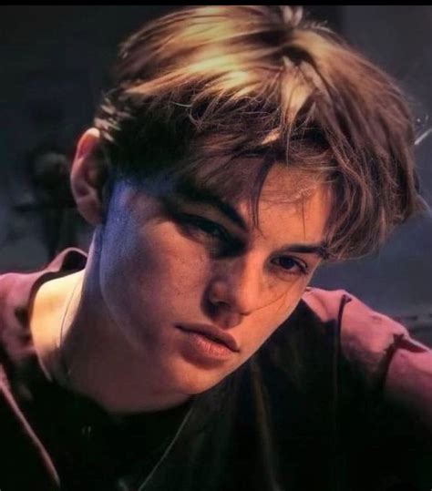 Help Hes Too Handsomeee Attori Hot Leonardo Dicaprio Attori Maschili