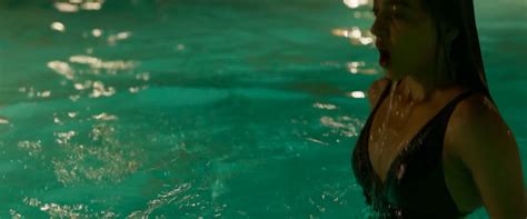 Nude Video Celebs Radhika Apte Nude The Wedding Guest