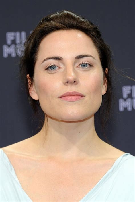 8 Sexy New Antje Traue Bikini Pics