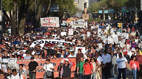 Masivas Protestas En México Al Cumplirse Dos Años Del Gobierno De Peña