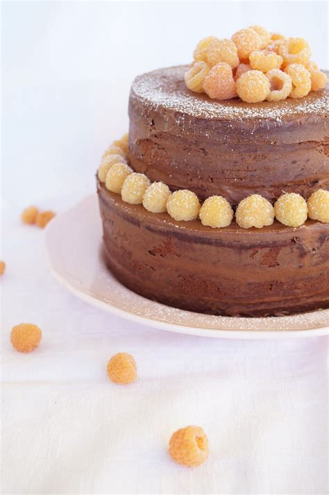 Dentes Doces Naked Cake Recheio De Ganache De Mascarpone E Chocolate Coulis De Frutos