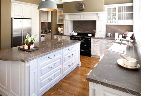 traditional kitchen designs