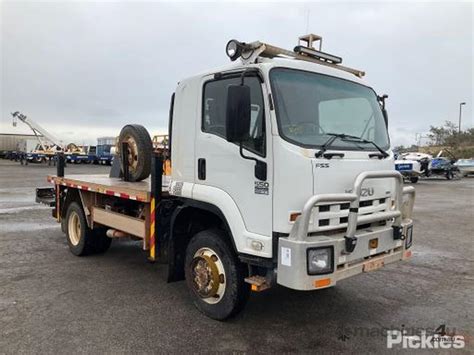 Buy Used 2012 Isuzu FSS550 Service Trucks In Listed On Machines4u