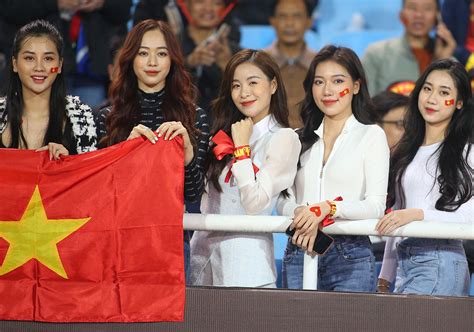 D N Hot Girl N Ng C Ng World Cup B S N M Nh